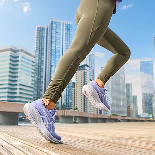 Buty do biegania damskie ASICS Gel-Cumulus 28 morganite/pearl pink