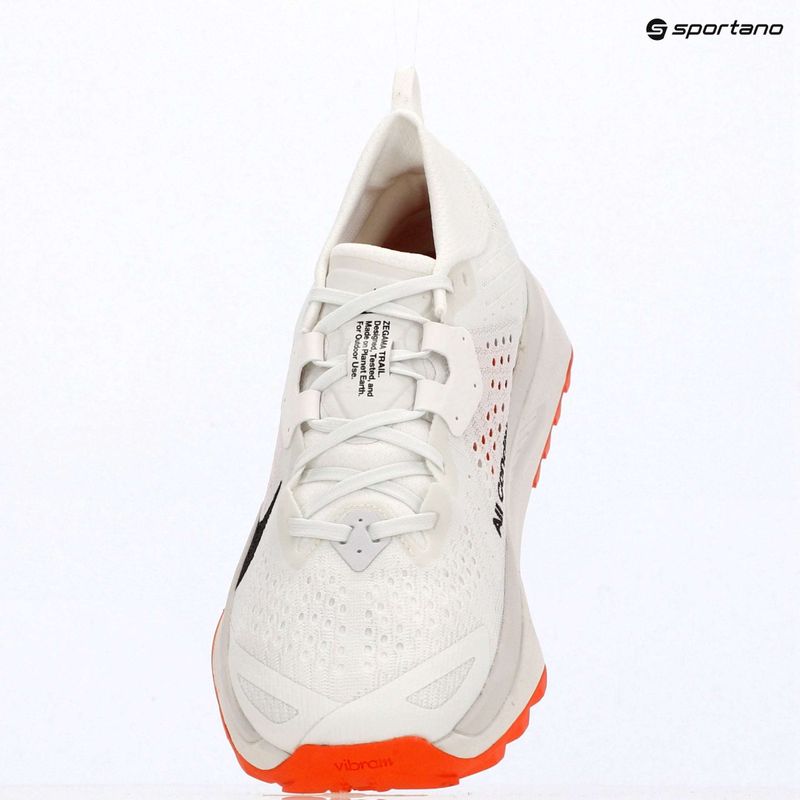 Buty do biegania damskie Nike ACG Zegama summit white/phantom/safety orange/black 15
