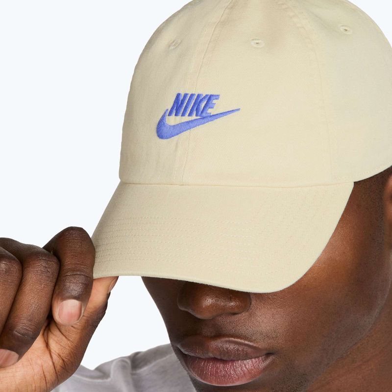 Czapka z daszkiem Nike Club Unstructured Futura Wash light khaki/sapphire 8