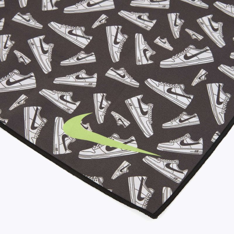 Ręcznik szybkoschnący Nike Quick Dry Swim jet black 3