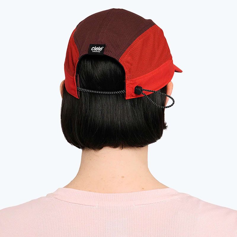 Czapka z daszkiem Ciele Athletics FSTCap SC Comp IconicVC crimson red/glade 8