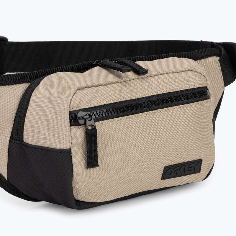 Saszetka nerka Oakley Transit Belt 2 l pebble 3