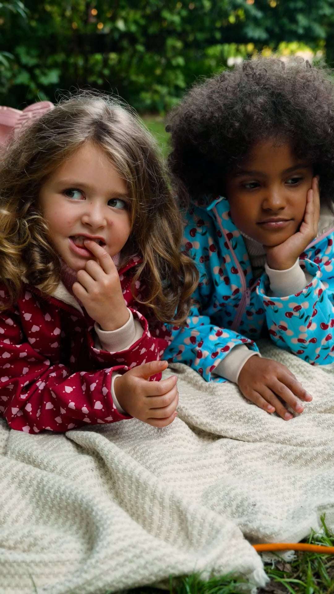 Spodnie dziecięce KID STORY Dresowe cherry