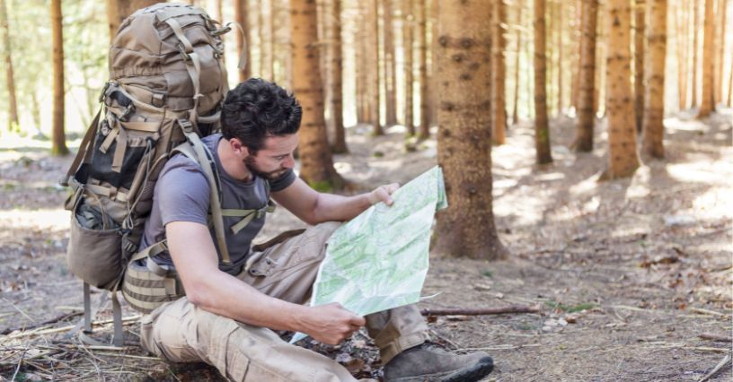 Bushcraft: jak przygotować plecak ucieczkowy? Wskazówki dla początkujących