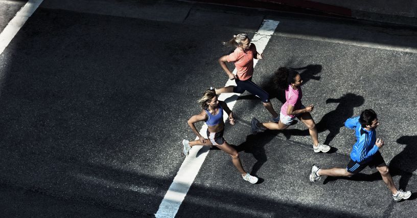 Najlepsze buty do biegania po asfalcie 2025 – TOP10