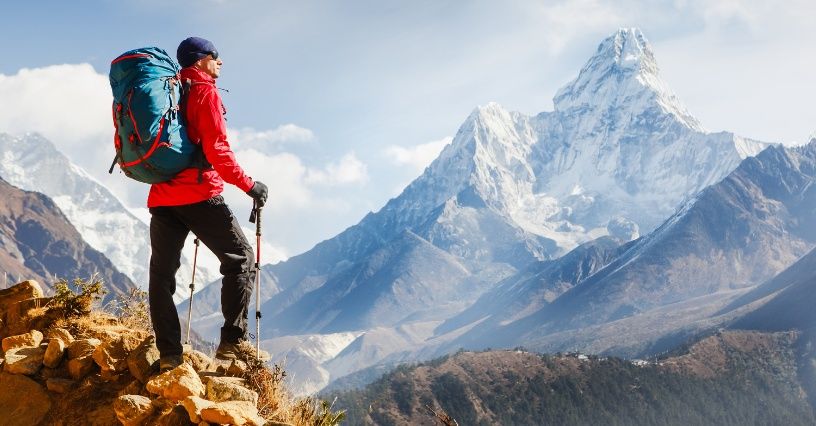 Spodnie w góry na jesień, zimę i lato. Jakie spodnie wybrać do chodzenia po górach?
