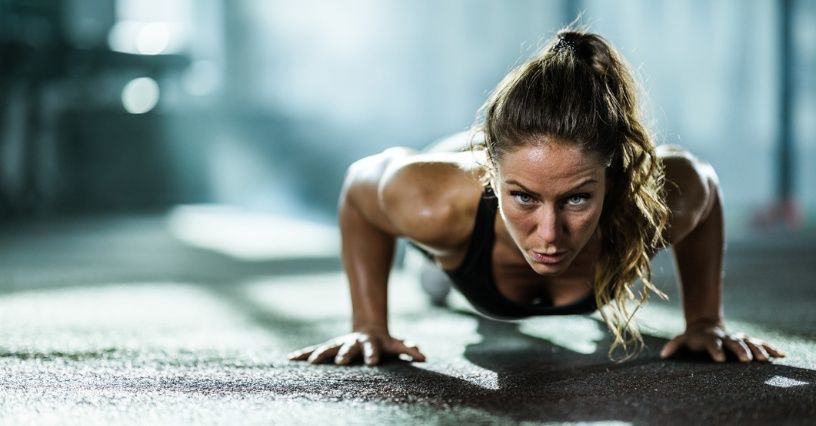 Pompki: co dają i jakie mięśnie pracują? Jak robić pompki?