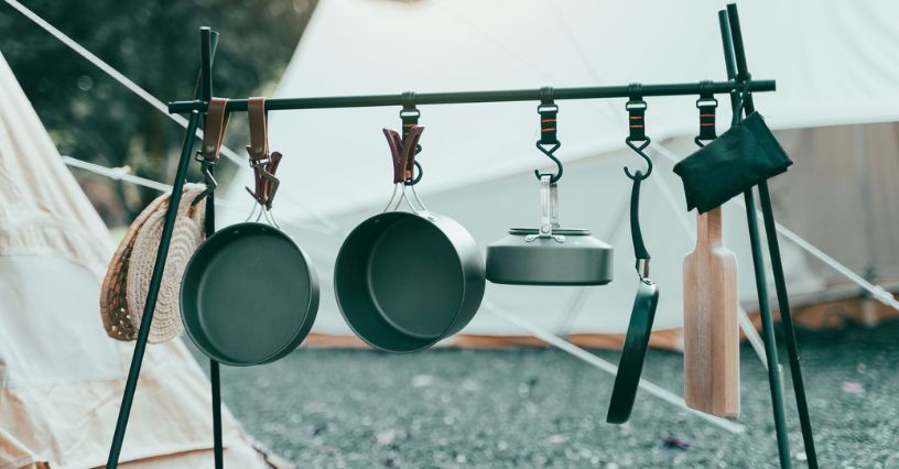 Jak dobrać naczynia turystyczne na biwak i kemping?