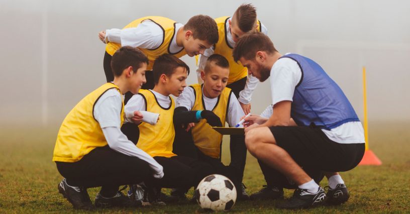 Bielizna termoaktywna piłkarska dla dzieci – jaką wybrać?