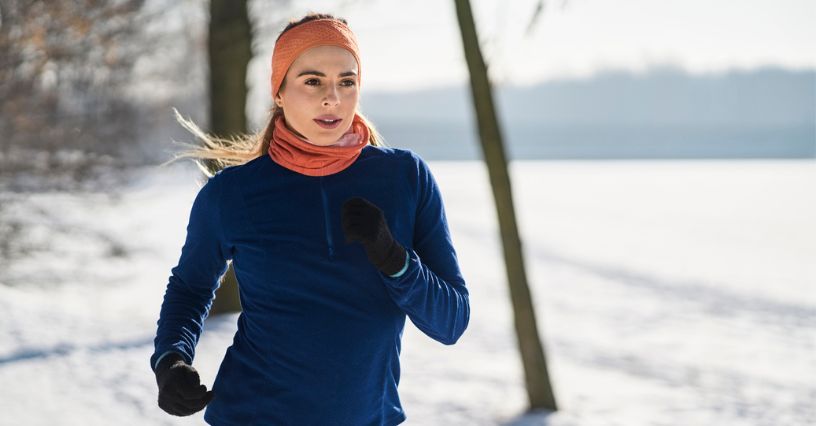 Komin do biegania – jak dobrać? Jak prawidłowo nosić komin?